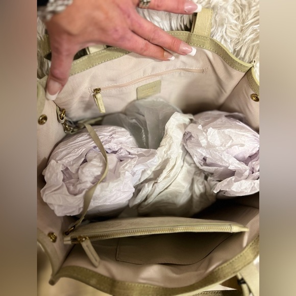 💚💚 NWT- MARGOT NEW YORK Viral JAMEE Double Handle Suede Shoulder Bag Tote💚💚 - Picture 12 of 15